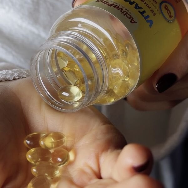 Vitamin D3 1000IU Softgel 100 Kapsül